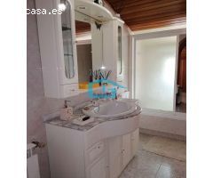Poio: A7094: Samieira... chalet con finca, jardines, piscina exterior... vistas al mar...