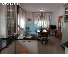 Poio: A7094: Samieira... chalet con finca, jardines, piscina exterior... vistas al mar...