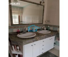 Poio: A7094: Samieira... chalet con finca, jardines, piscina exterior... vistas al mar...