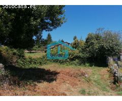 Cotobade: A7106: Casa de piedra antigua con finca, con preciosas vistas al valle...