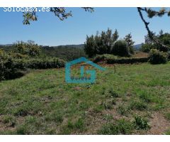 Cotobade: A7106: Casa de piedra antigua con finca, con preciosas vistas al valle...