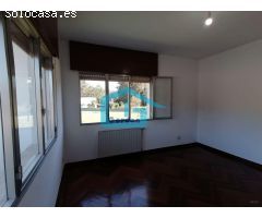 Pontevedra: A7134: Casa con finca en venta a 4 kms de Pontevedra...