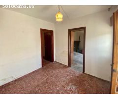 ¡CASA ADOSADA EN COLOMERA!