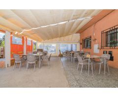 CASA CON NEGOCIO EN LA MALAHA
