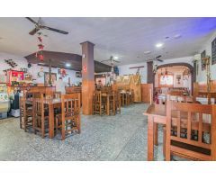 CASA CON NEGOCIO EN LA MALAHA