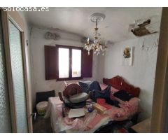 OPORTUNIDAD INVERSORES: Apartamento para REFORMAR en el Casco Histórico de Burgos