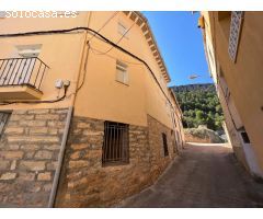 Casa de Pueblo en Venta en Calmarza, Zaragoza