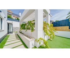 EXCLUSIVA VILLA DE LUJO CON VISTAS AL MAR