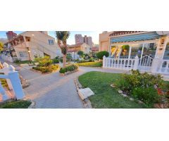 ESTUDIO, CON DORMITORIO, PISCINA Y PARKING COMUNITARIO