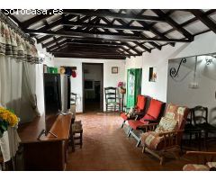 Chalet en Venta en La Carlota, Córdoba