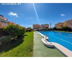 Coqueto bungalow de planta alta en paraje natural, Torrevieja