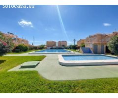 Coqueto bungalow de planta alta en paraje natural, Torrevieja
