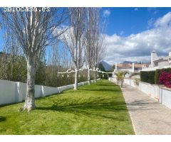 Se vende dúplex luminoso en Altea