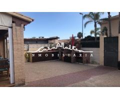 Se vende adosado de esquina en Bello Horizonte