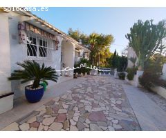 En venta gran y bonito chalet en la zona de Alfaz del Pi.