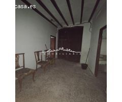 En venta gran casa de pueblo para reformar en Bolulla