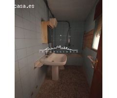 En venta gran casa de pueblo para reformar en Bolulla