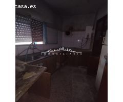 En venta gran casa de pueblo para reformar en Bolulla