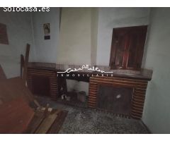 En venta gran casa de pueblo para reformar en Bolulla