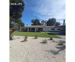 Chalet en Venta en Mutxamel, Alicante