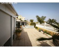 Villa en Venta en Mutxamel, Alicante