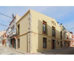 Casa de Pueblo en Venta en Argentona, Barcelona