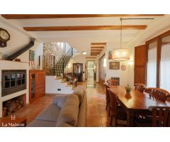 Casa de Pueblo en Venta en Argentona, Barcelona