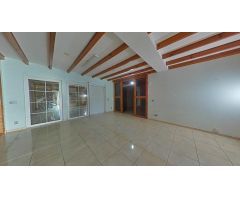 IMPRESIONANTE CHALET EN MUTXAMEL