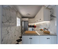 Descubre este increíble chalet independiente en Playa Flamenca!