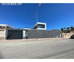 Exclusiva Villa de Obra Nueva en Ciudad Quesada