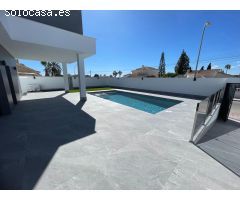 Exclusiva Villa de Obra Nueva en Ciudad Quesada