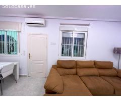 Chalet Independiente con Piscina y Parcela Privada en Ciudad Quesada – ¡Comodidad, Espacio y Vistas