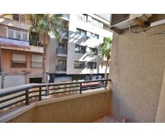 Apartamento TORREVIEJA centro. DIVISIBLE en varios APARTAMENTOS