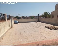 CHALET CON PISCINA PRIVADA A 5 MINUTOS DE LA PLAYA - ZONA ORIHUELA COSTA, LOS BALCONES -
