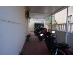 CHALET DE 3 DORMITORIOS CON VISTAS AL MAR Y PISCINA COMUNITARIA - ZONA SAN MIGUEL DE SALINAS -