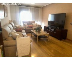 GRAN APARTAMENTO DE 4 DORMITORIOS A 600 METROS DEL MAR - ZONA TORREVIEJA CENTRO -