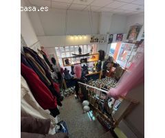 En Venta – Local Comercial + Negocio de Moda Vintage en el Centro de Torrevieja
