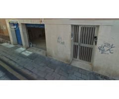 SE VENDE LOCAL COMERCIAL EN LA CALLE CÁNOVAS DEL CASTILLO -  ZONA CAROLINAS BAJAS