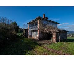 Encanto rural para rehabilitar en Poreño, Villaviciosa: Casa individual con cuadra y terreno