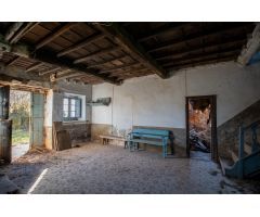 Encanto rural para rehabilitar en Poreño, Villaviciosa: Casa individual con cuadra y terreno