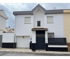 Adosado en Venta en Huétor Vega, Granada