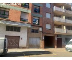 se vende Local bajo zona de Correos y Colegio Santa Ana