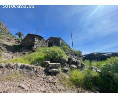 Venta de Encantadora Casa de Piedra de 81 m2 con Terreno 1000 m2 en La Gomera: ¡Un Paraíso Tranquilo