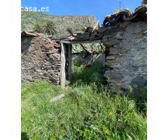 Venta de Encantadora Casa de Piedra de 81 m2 con Terreno 1000 m2 en La Gomera: ¡Un Paraíso Tranquilo