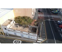 Venta de Casa 199 m2 con terreno de 160 m2 en Guia de Isora. Excelente ubicación