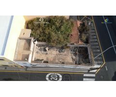 Venta de Casa 199 m2 con terreno de 160 m2 en Guia de Isora. Excelente ubicación