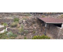 Venta de Finca Impresionante  Guía de Isora con 4 viviendas y 9880 m2 terreno. Vista al Mar