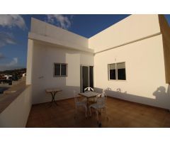 ¡Gran Oportunidad en Guía de Isora! Casa Amplia de 200 m2 con Vistas Espectaculares desde la terraza