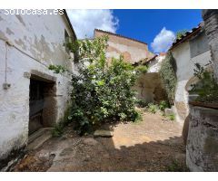 CASABANCO VENDE  CASA DE DOS PLANTAS  EN ALCUESCAR