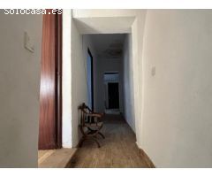 CASABANCO VENDE VIVIENDA DE  TRES DORMITORIOS EN CASAR DE CÁCERES.